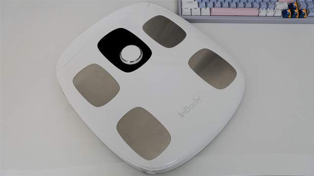 3频8电极+12项数据+97%准确率有点全面pg模拟器试玩InBody体脂秤H30评测：(图5)