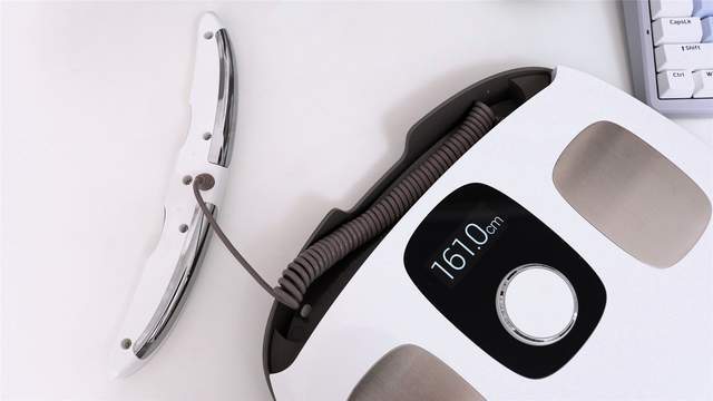 3频8电极+12项数据+97%准确率有点全面pg模拟器试玩InBody体脂秤H30评测：(图2)