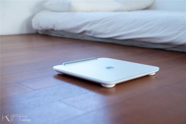 成高颜值八电极华为体脂秤2 Pro评测pg电子免费模拟器游戏29项指标一键生(图4)